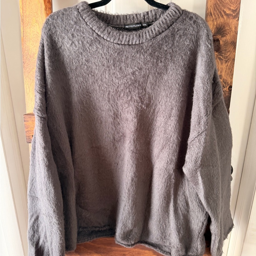 PrettyLittleThing Charcoal Crew Neck Sweater